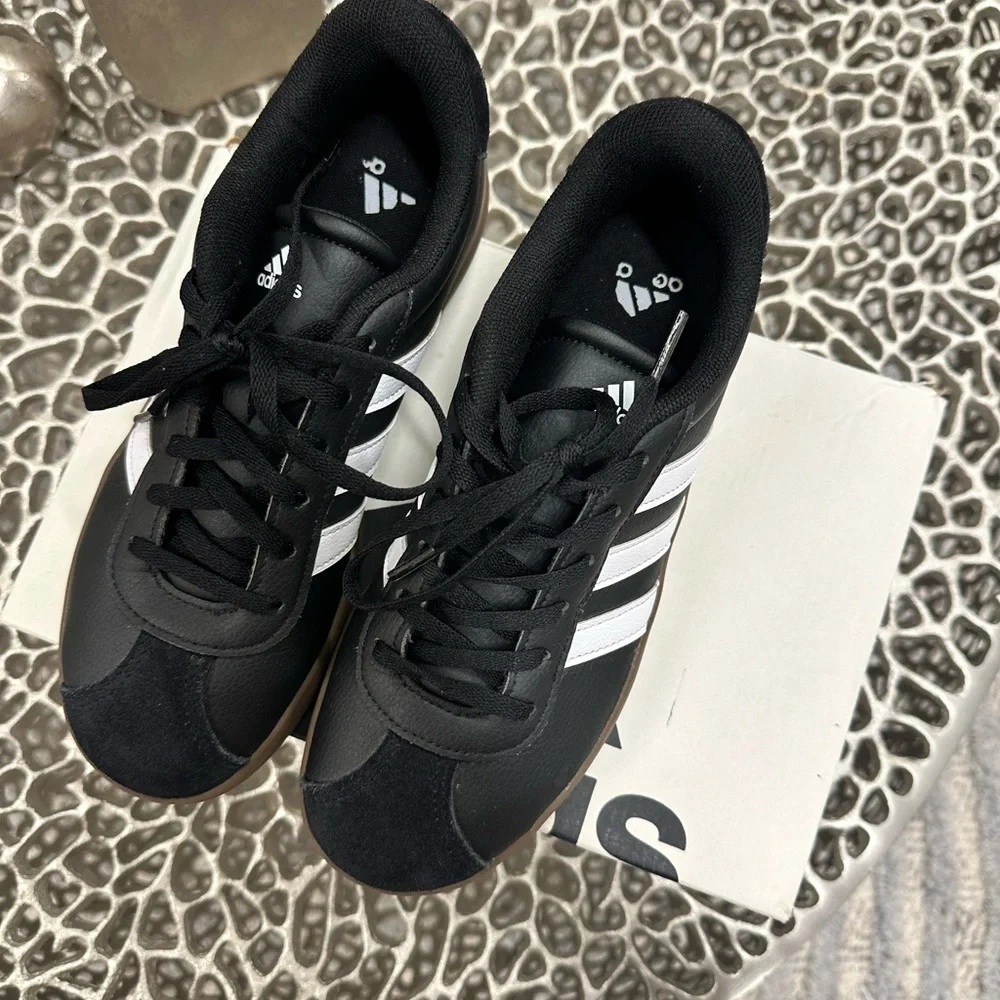 Adidas Men's Black and White Sneakers with Brown Sole - Picture 7 of 8